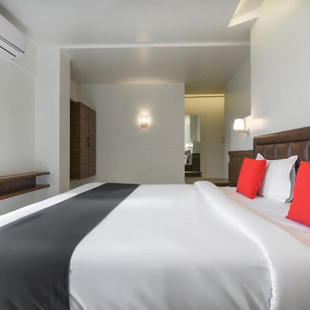 Oyo Flagship Hotel Shreeyash Executive Mangvadi Exterior foto