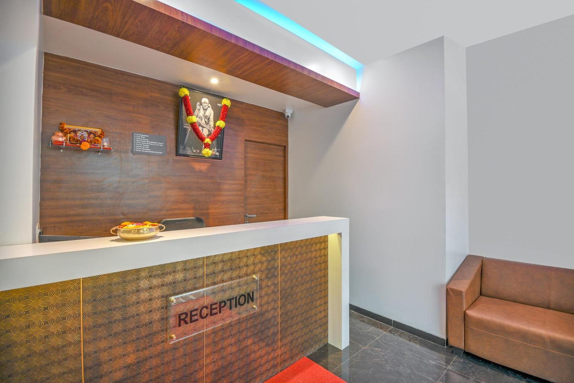 Oyo Flagship Hotel Shreeyash Executive Mangvadi Exterior foto