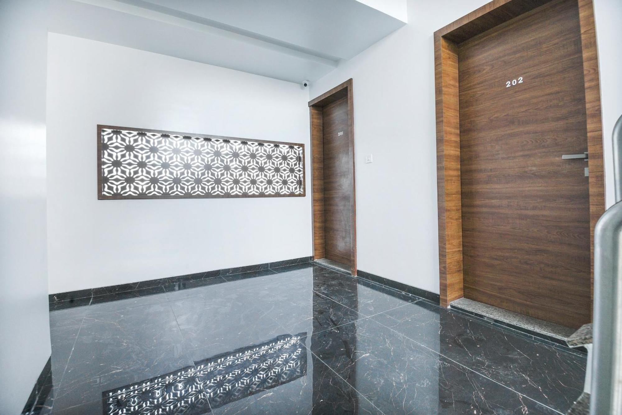 Oyo Flagship Hotel Shreeyash Executive Mangvadi Exterior foto